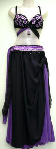 Conjunto bra bordado con cintas, fajilla adosada a falda doble capa, cualquier color $2500
