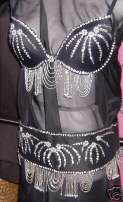 Traje economico bra y fajilla con poco bordado colores a escoger y diseño $800
