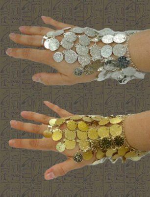 pulseras guante de monedas dorada y plateada $80 cada una