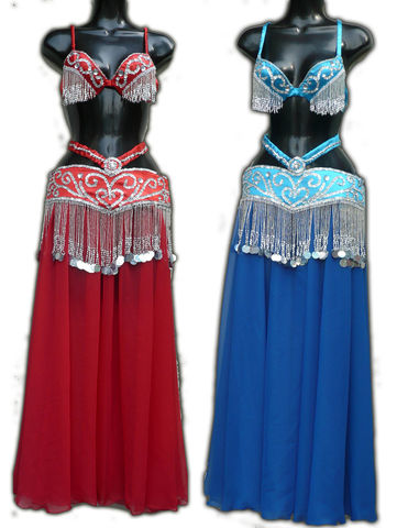 TRAJE ECONOMICO, BRASSIER FORRADO EN TELA DIVERSOS COLORES CON POCO BORDADO, FAJILLA FORRADA EN TELA VARIOS COLORES CON POCO BORDADO, CONJUNTO $900 NO INCLUYE FALDA