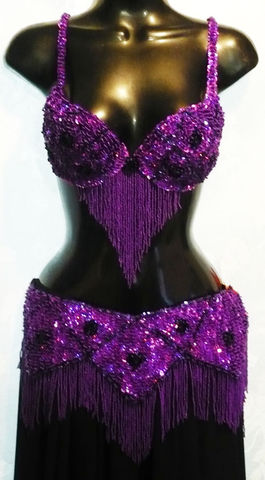 traje rombos morado $1600
