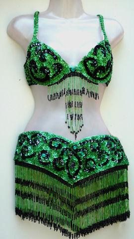 traje verde con bastones negros $1600